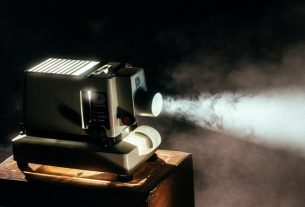 películas y programas de tv de emma corrin